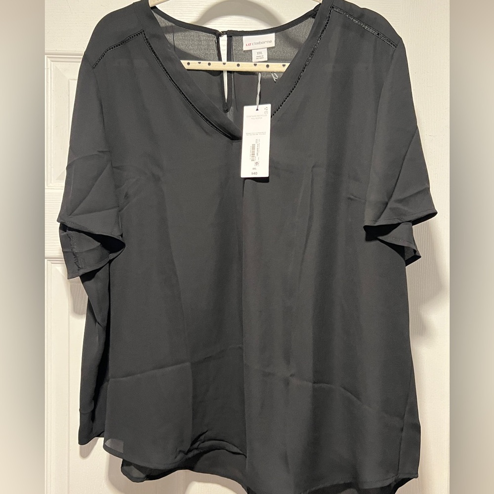 NWT Liz Claiborne Black Short Sleeve Blouse in size XXL